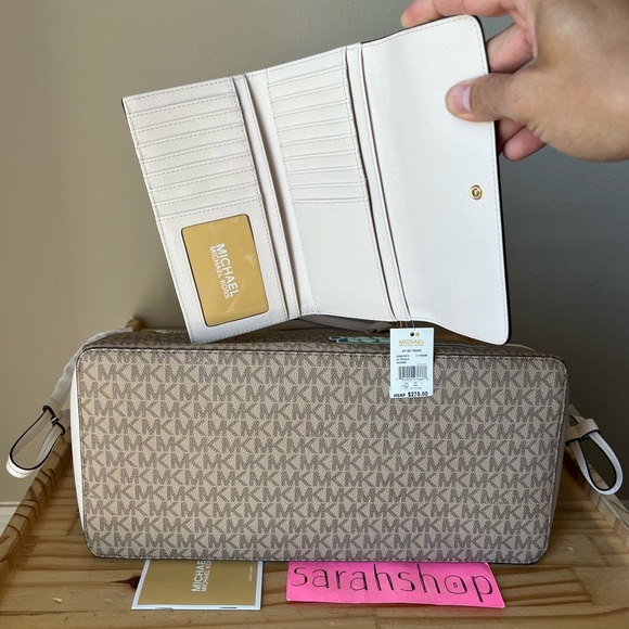 🌼Michael Kors Set - Picture 5 of 16